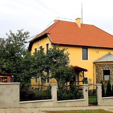 Nemes Apartman Eger Rum bild
