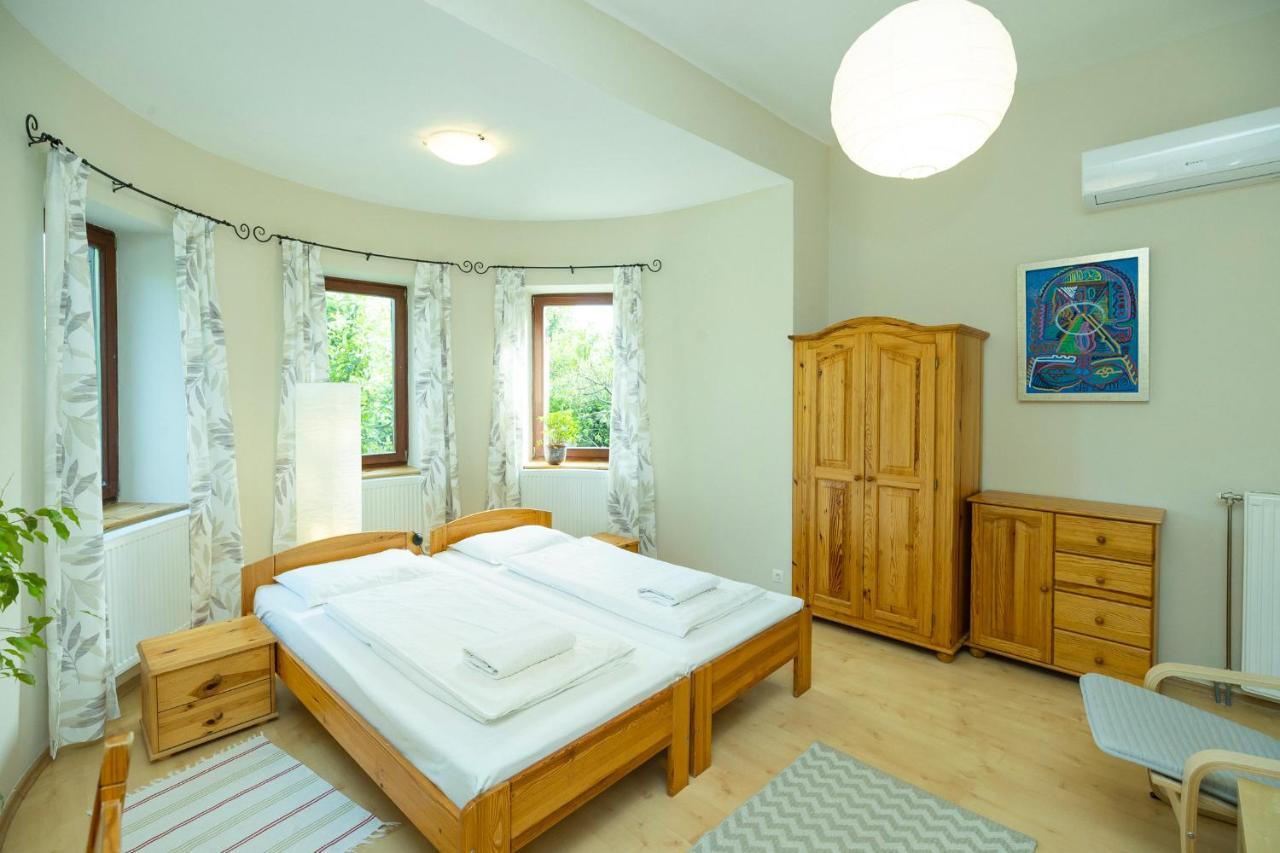 Nemes Apartman Eger Exteriör bild