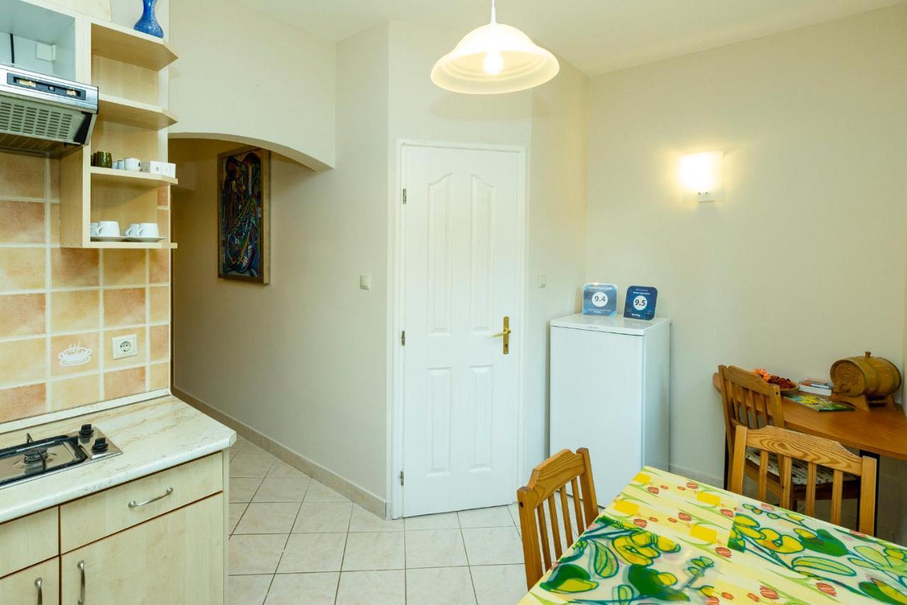 Nemes Apartman Eger Exteriör bild