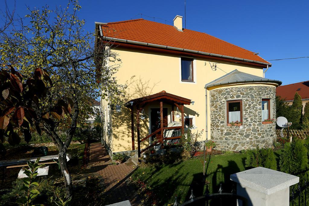Nemes Apartman Eger Exteriör bild