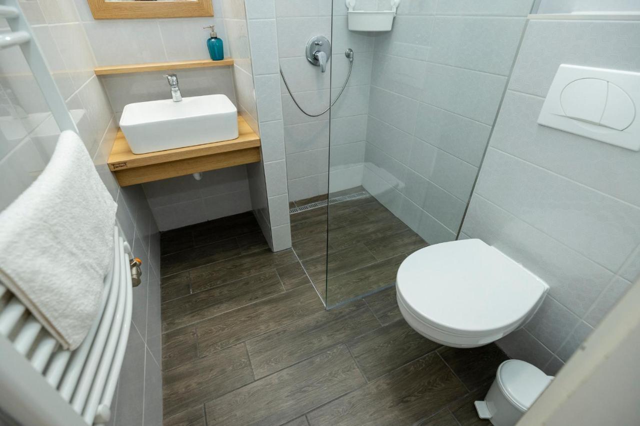 Nemes Apartman Eger Exteriör bild